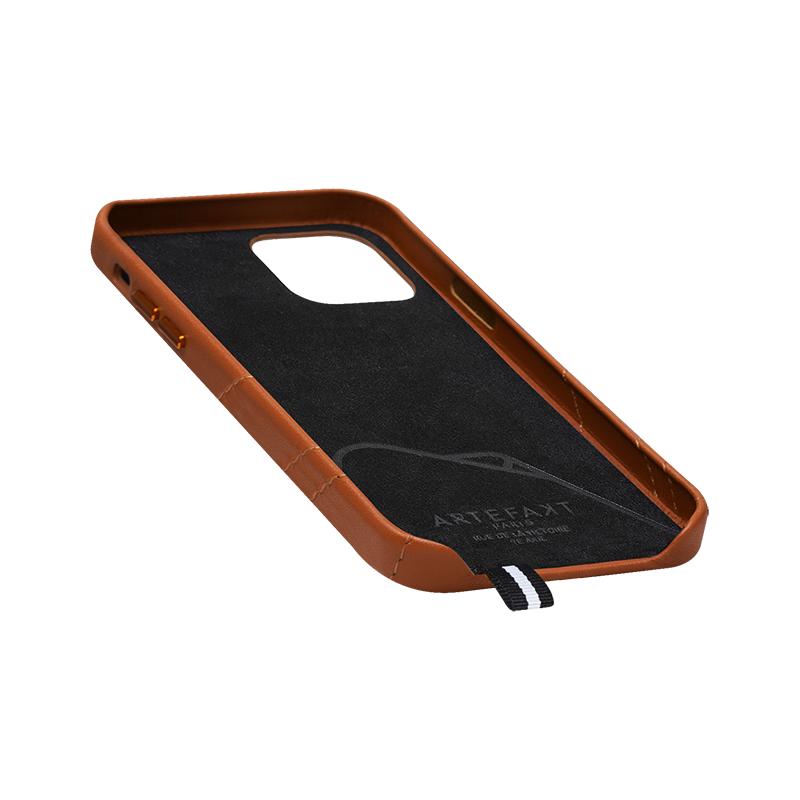 Coque pour iPhone 12 / 12 Pro Louvre en Cuir matelassé Cognac Artefakt